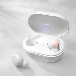 M8 TWS wireless Bluetooth headset sports noise reduction head set stereo in-ear magnetic Earphone With charging box - White