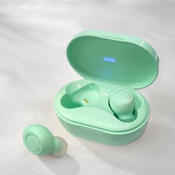 M8 TWS wireless Bluetooth headset sports noise reduction head set stereo in-ear magnetic Earphone With charging box - Green